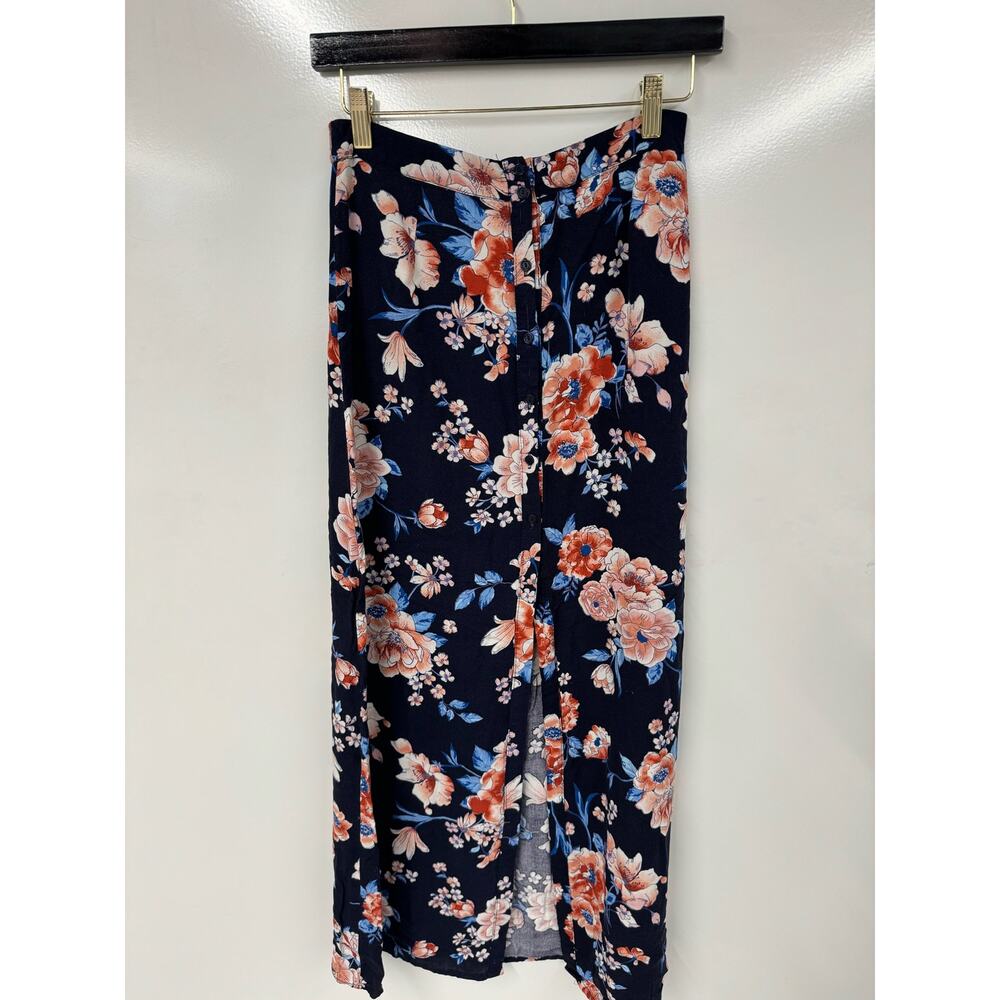 Good Luck Gem Floral Skirt Size M